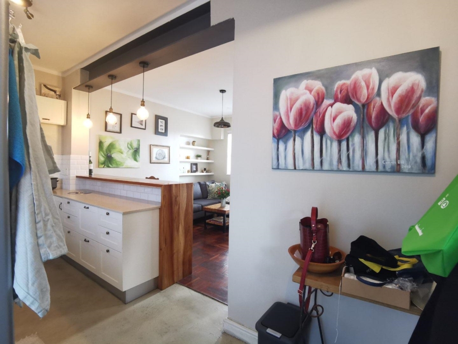 To Let 1 Bedroom Property for Rent in Green Point Western Cape
